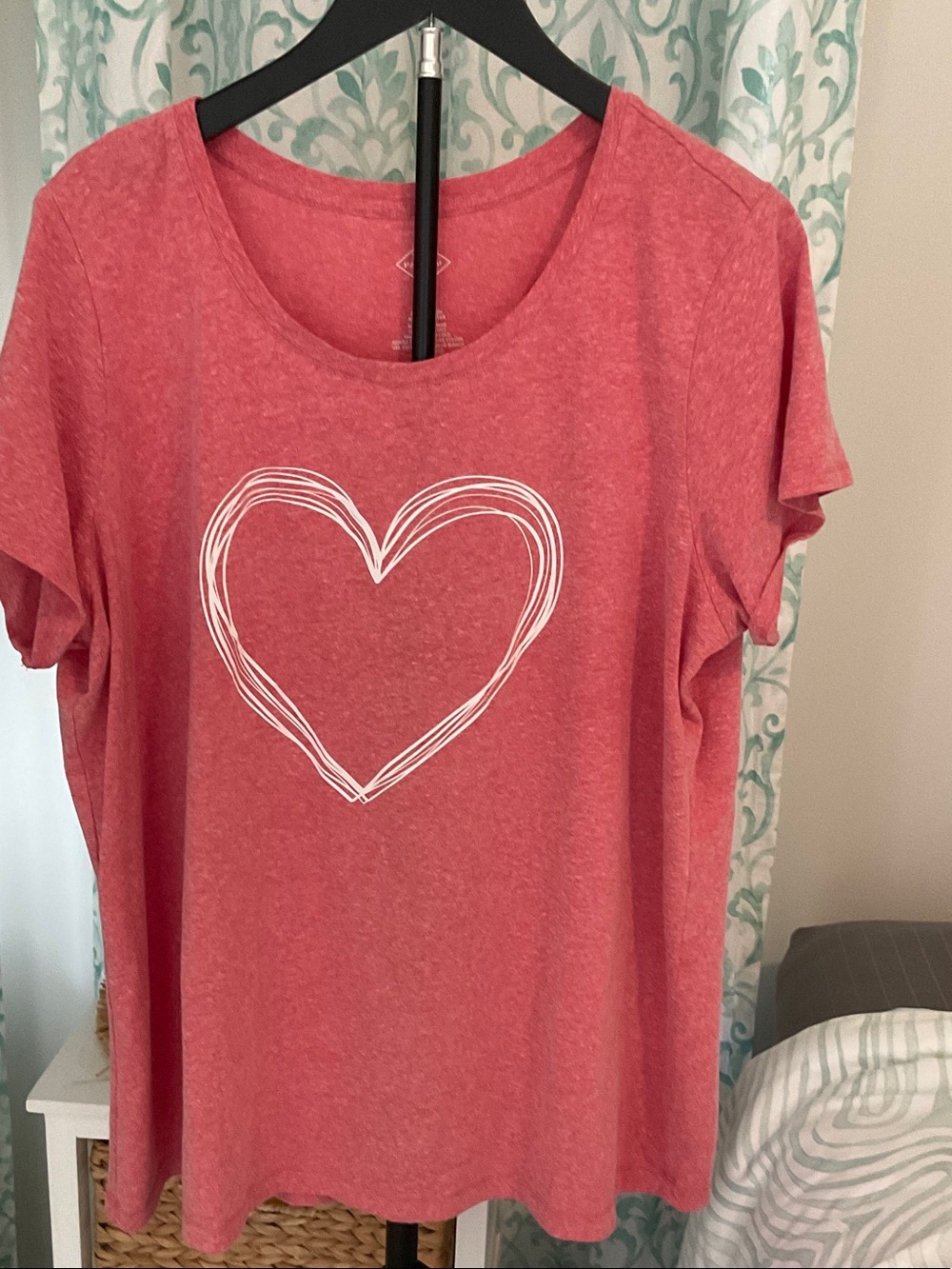St Johns Bay pink with white Heart Graphic Tee 1X